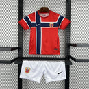 JERSEY NORUEGA I 26/27 CONJUNTO INFANTIL