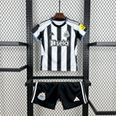 NEWCASTLE I 25/26 CONJUNTO INFANTIL