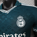 JERSEY REAL MADRID EDICION ESPECIAL DISEÑADOR VERDE 26/27 HOMBRE (VERSIÓN JUGADOR)